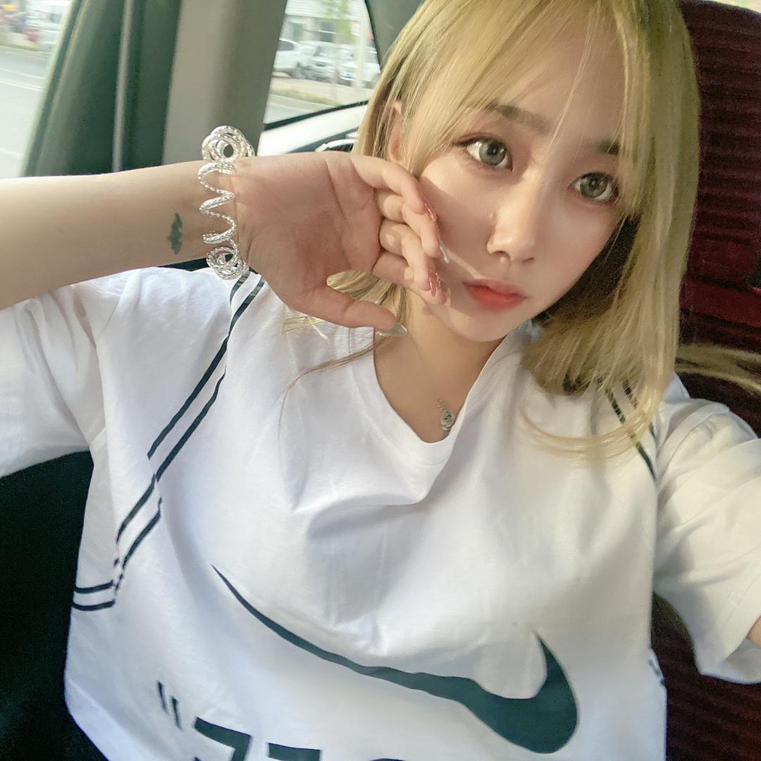 王发财.