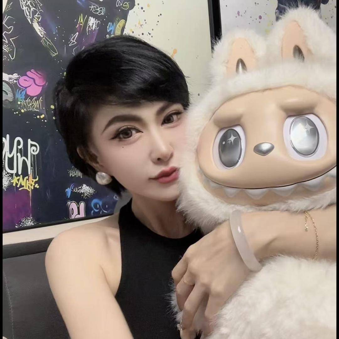 小碗潮玩店