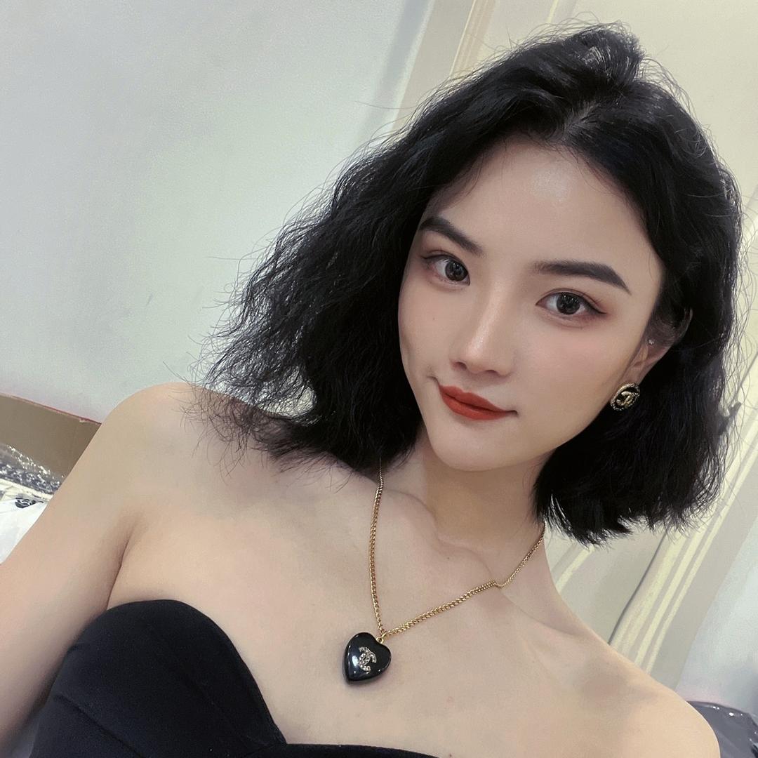 暴躁苗苗搞事业