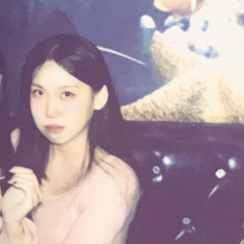 西萌Simona在巴塞罗那