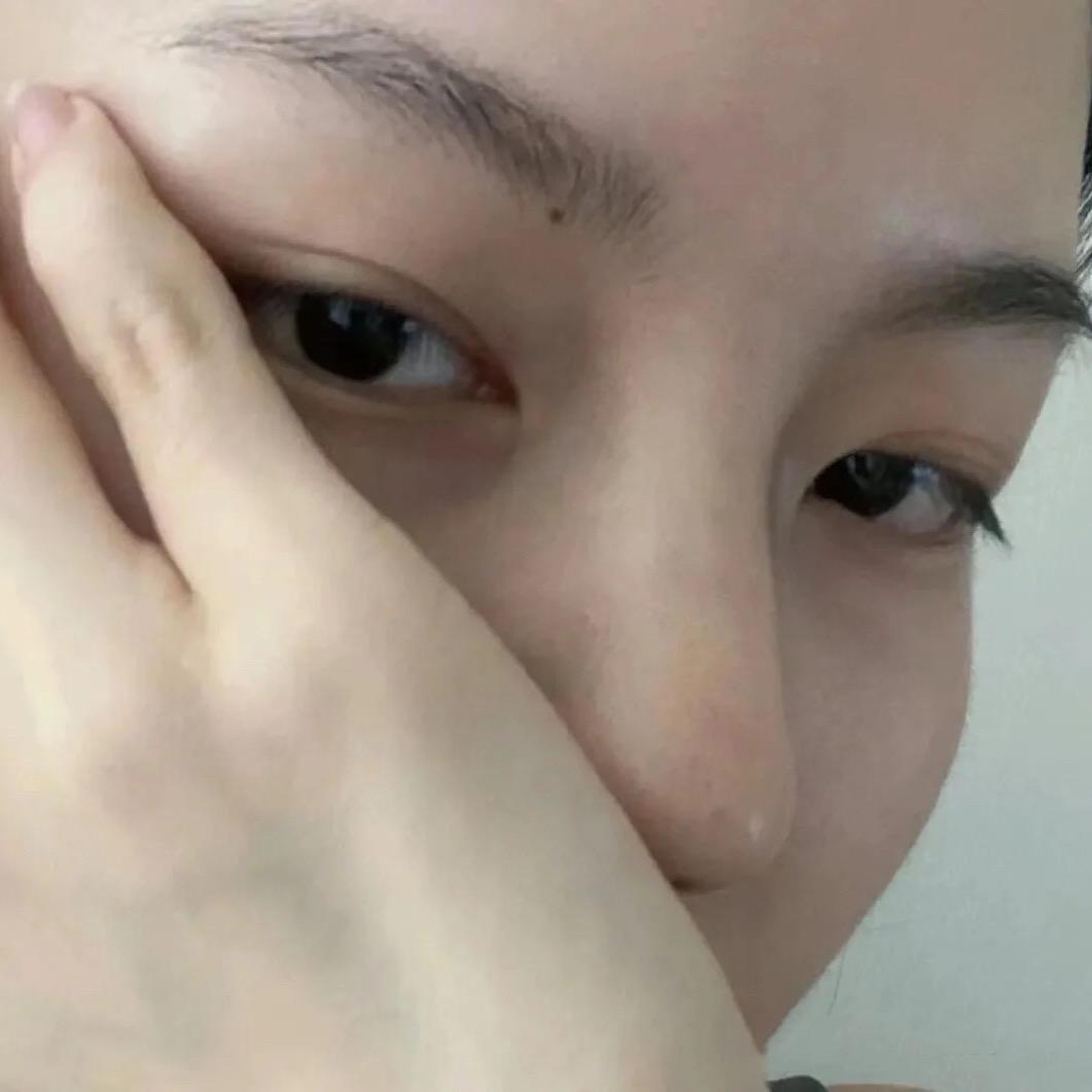 九点钟就睡