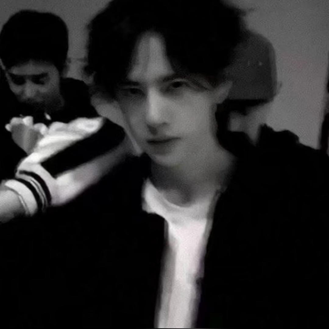 深圳市臻纺筑界贸易有限公司