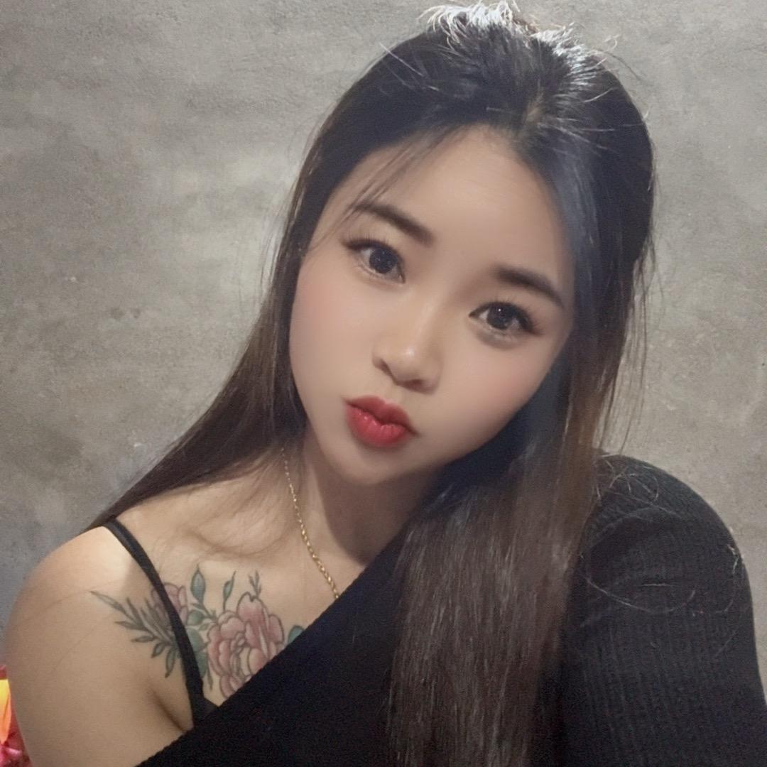 笼子里的小鸟