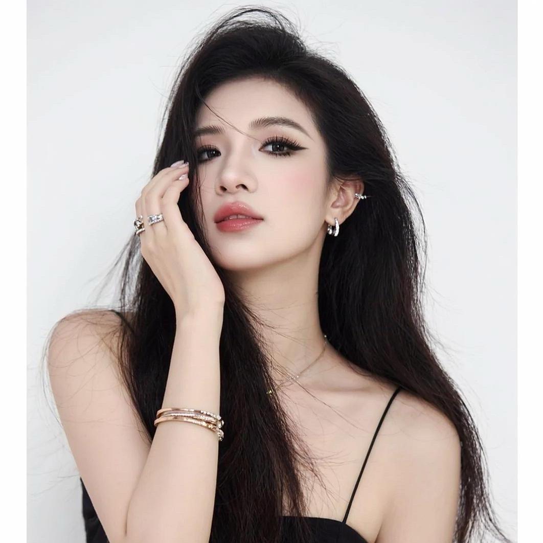 JS舞蹈小媛