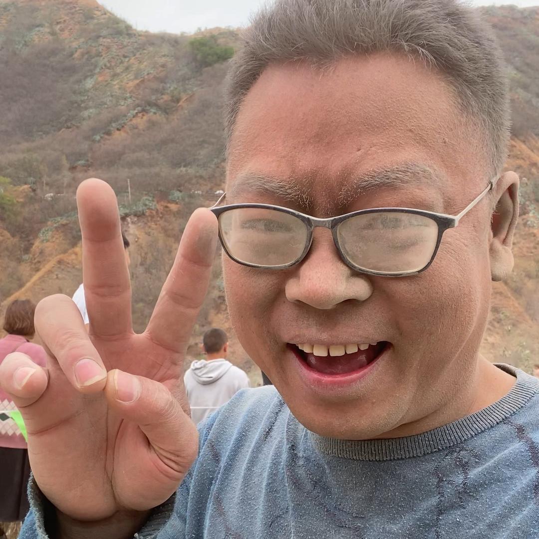 吃灰哥
