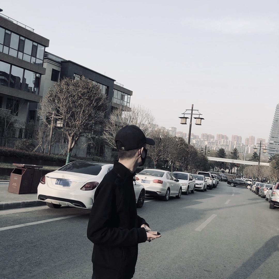 树下听风🇨🇳