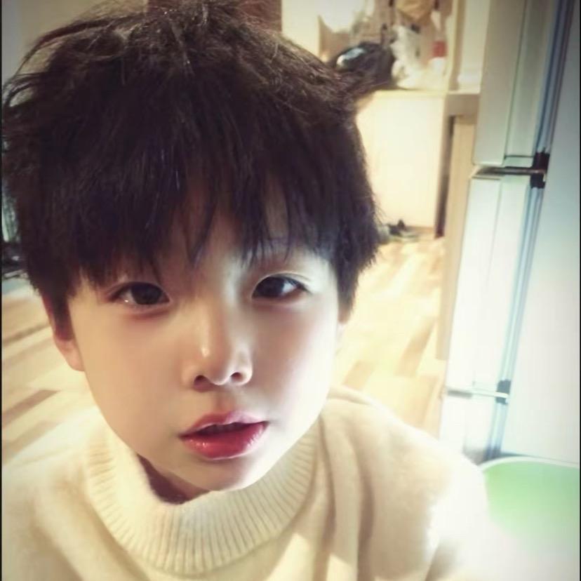 𝓐𝓾𝓻𝓸𝓻𝓪