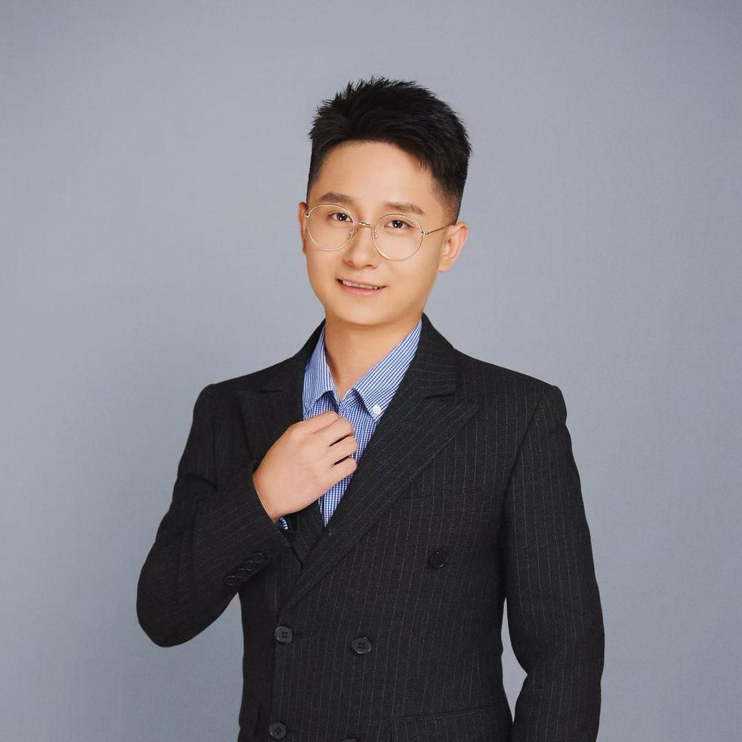 勤奋的秦老师讲升学