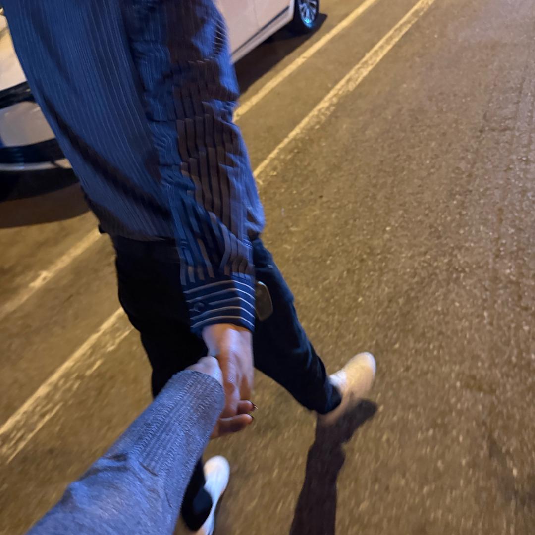 😘大伟😘