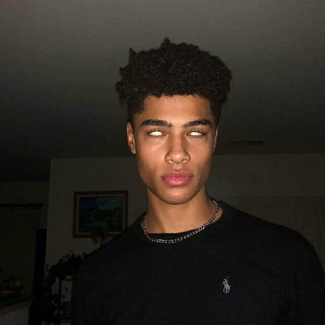 🅴