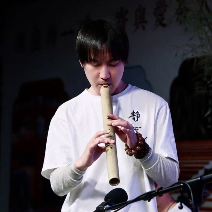 朱震颐