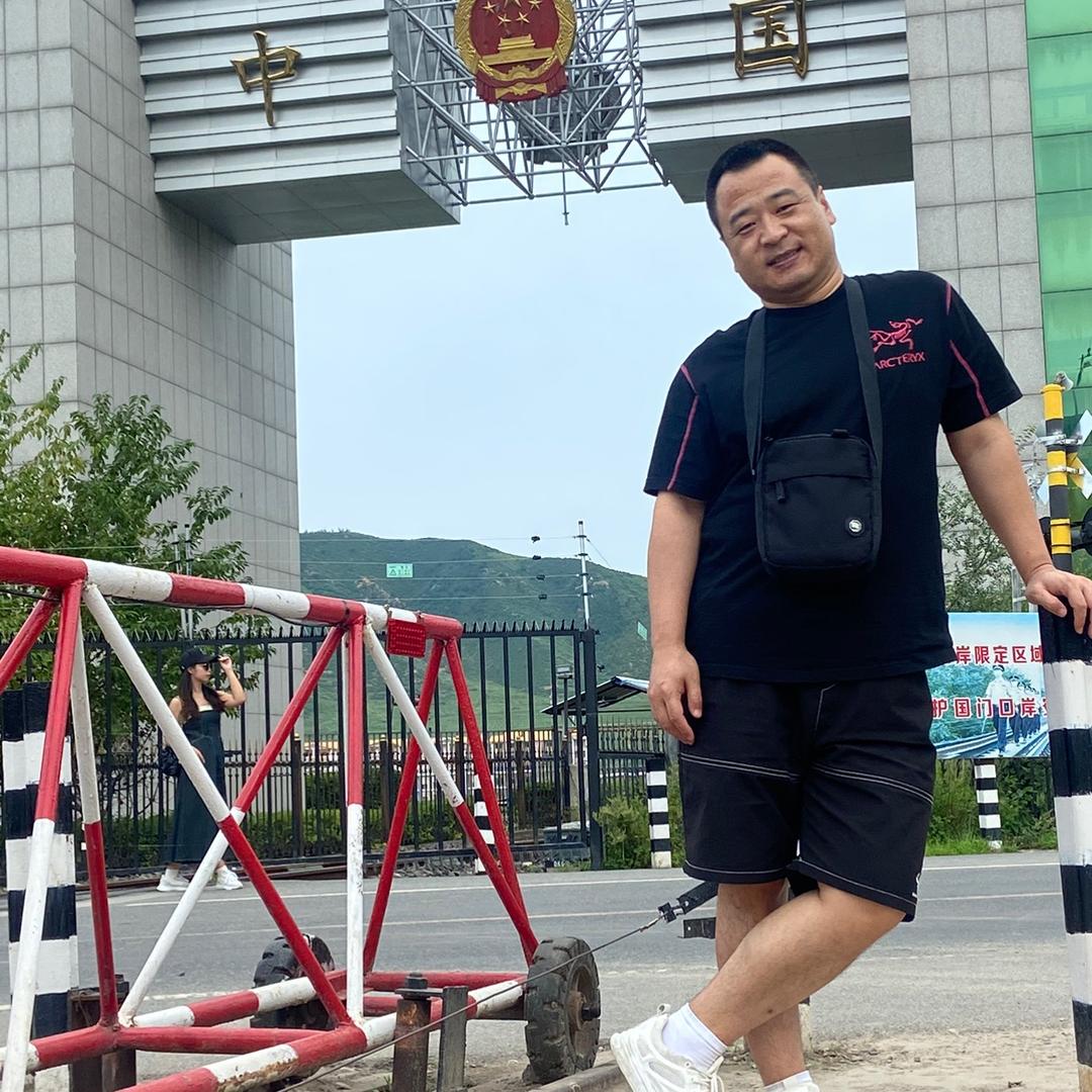 靓靓世界观