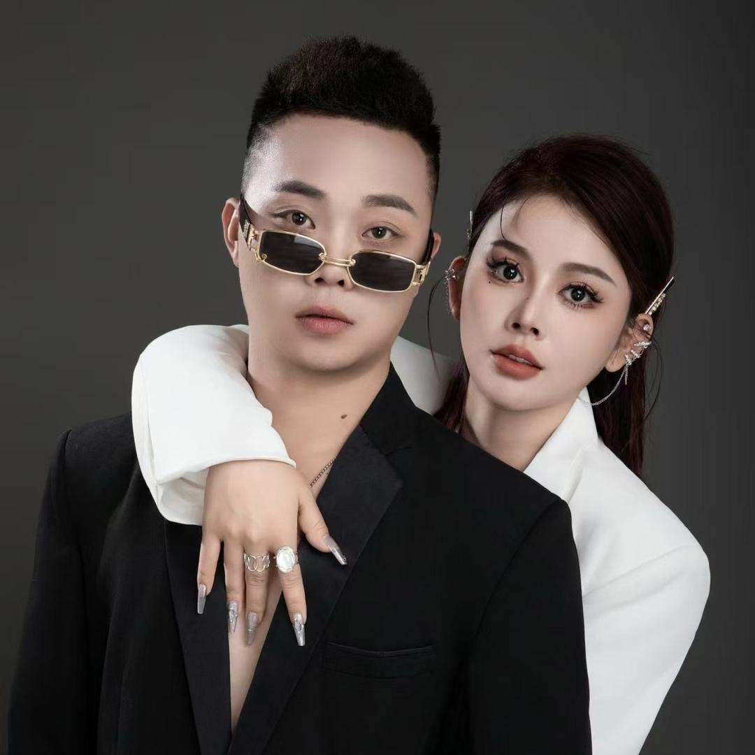 浪豪👩‍❤️‍👨夫妇