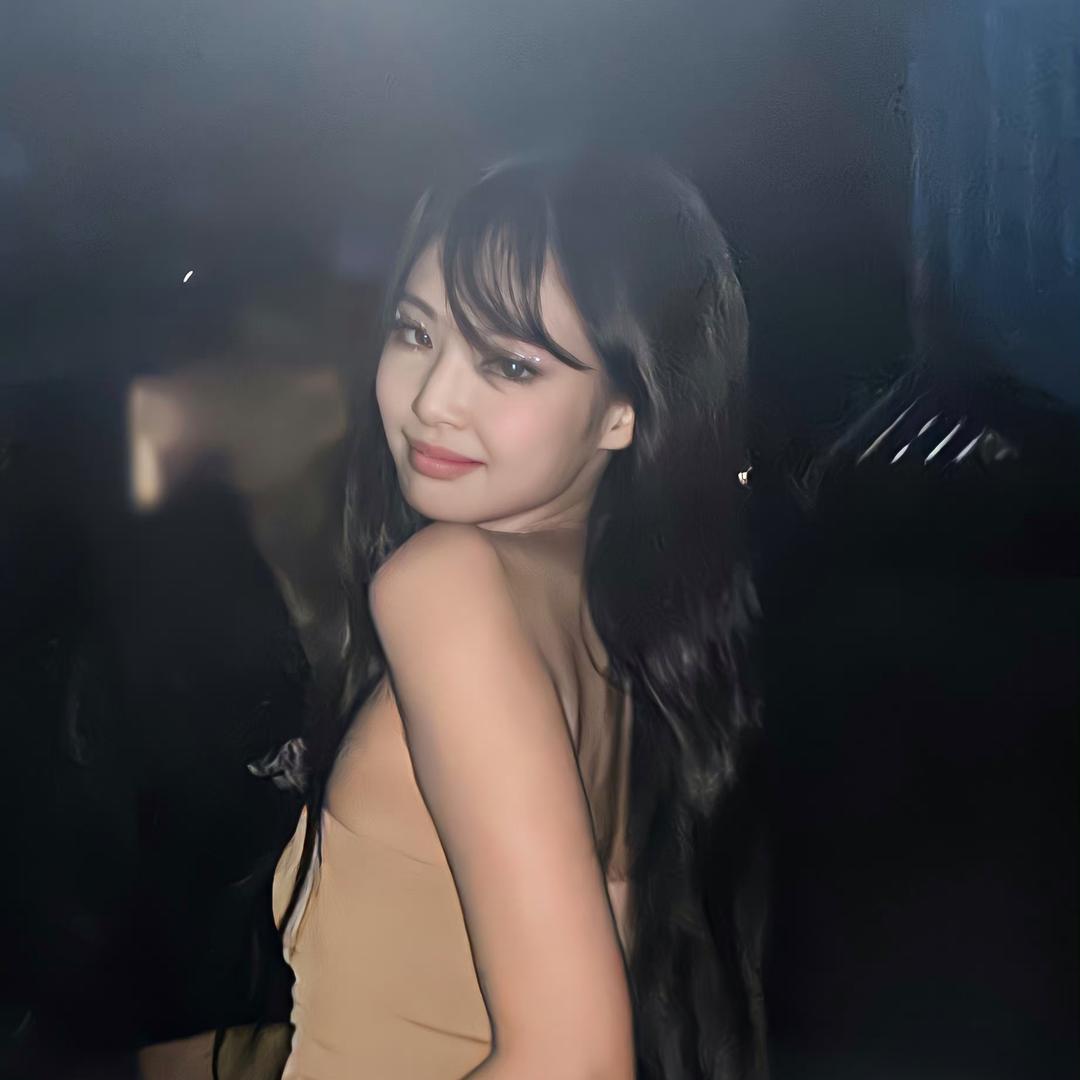 一只小尾巴虾