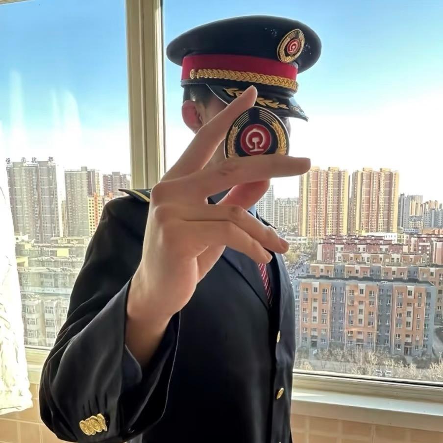 汇百智辽铁学长-小金