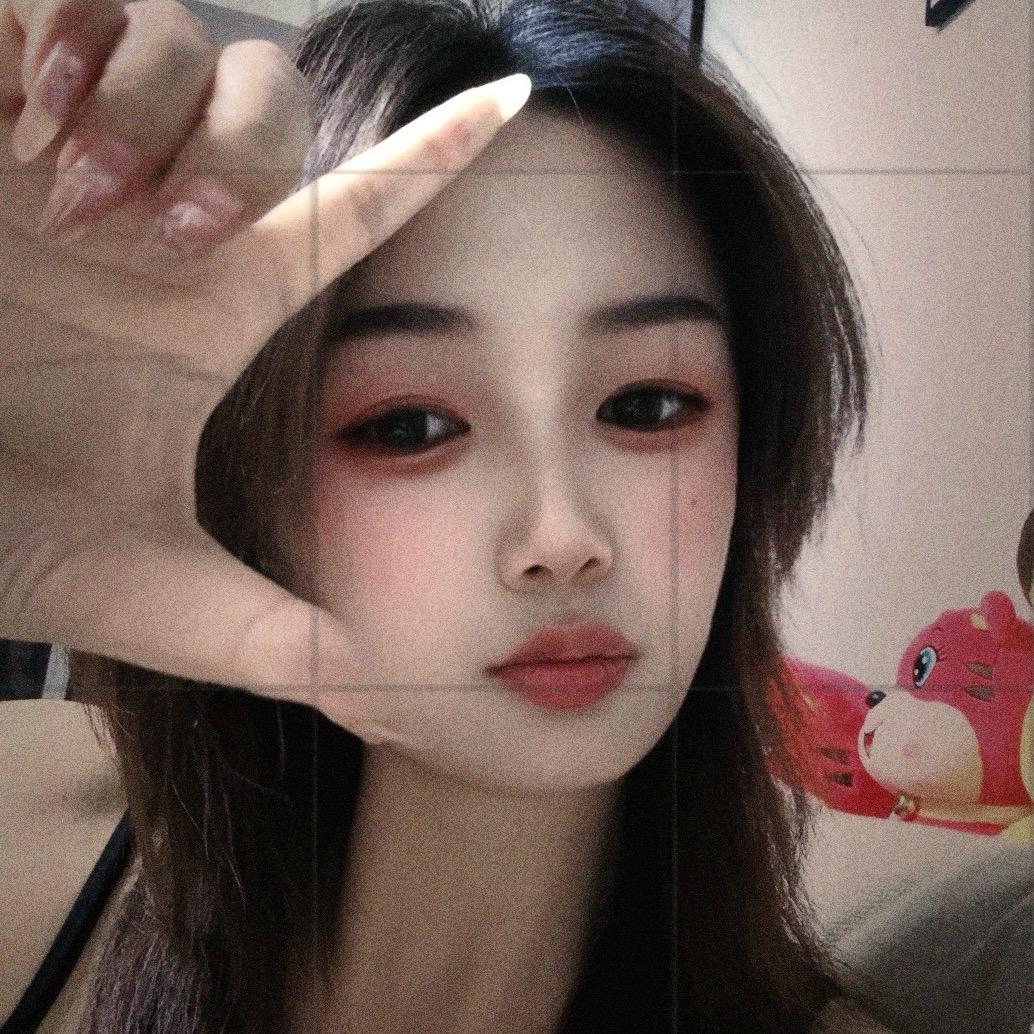 A高级化妆师—李青（接跟拍）