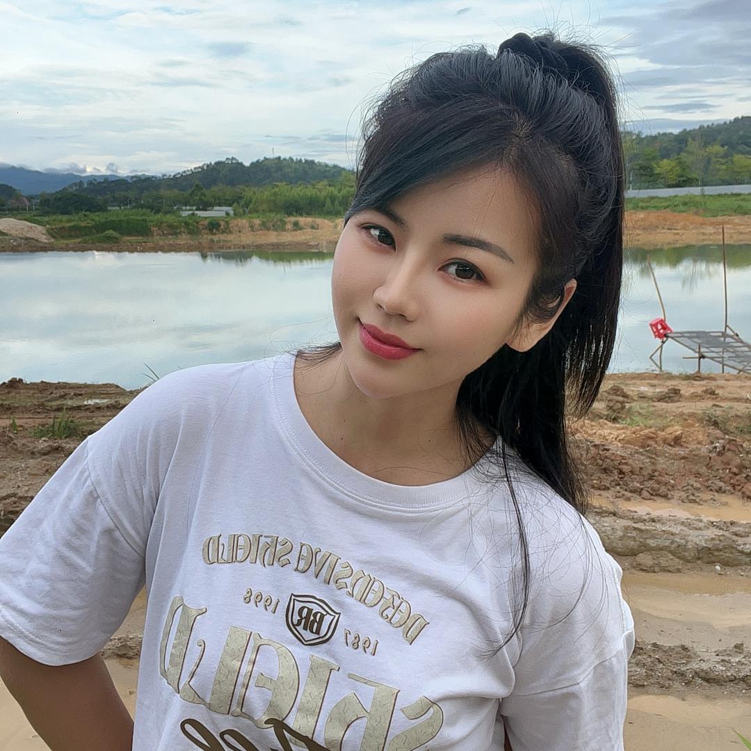 夏薇