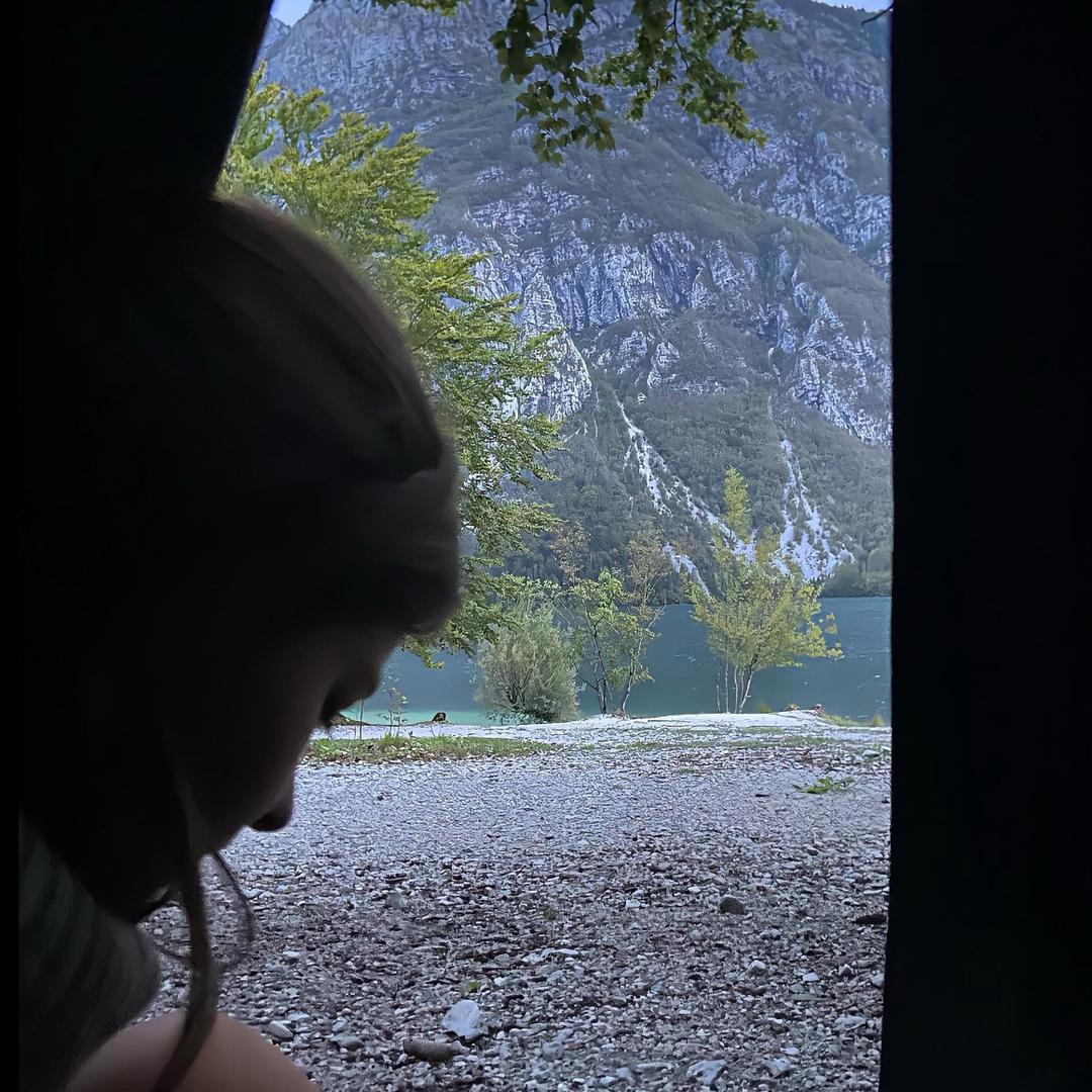 陕西山清水秀庞依嘉