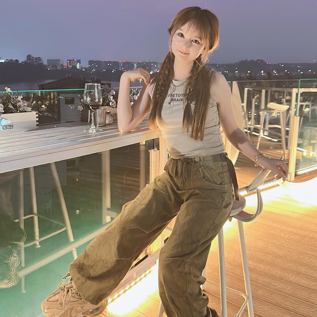 小鱼爱吃鱼