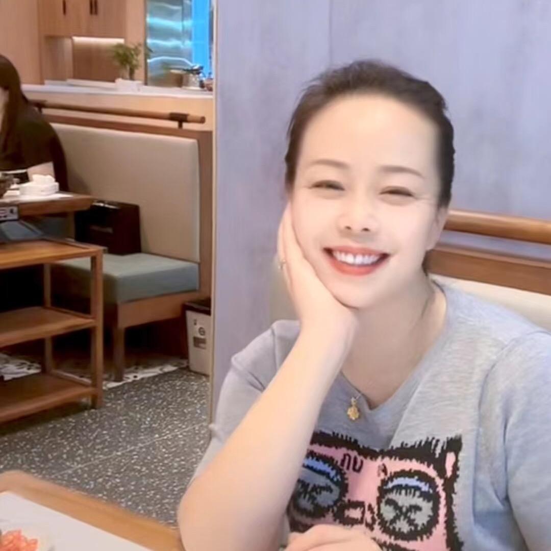 晚婚的艳姐