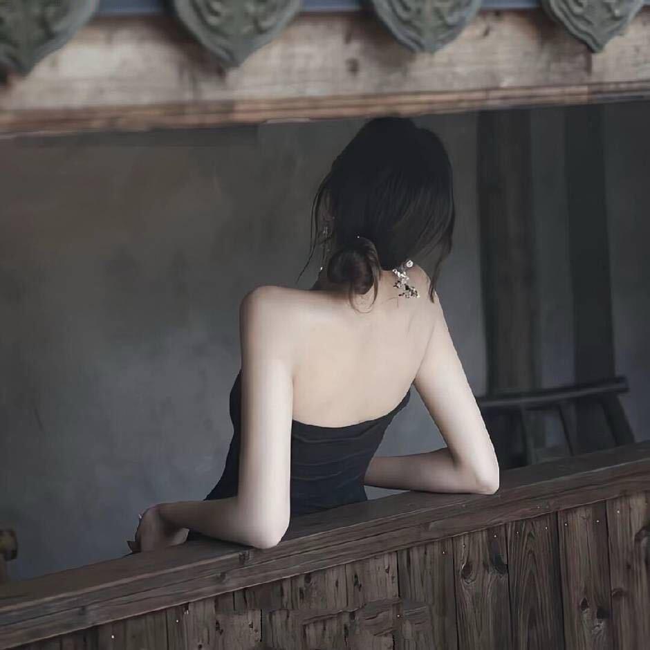 @㞮孞