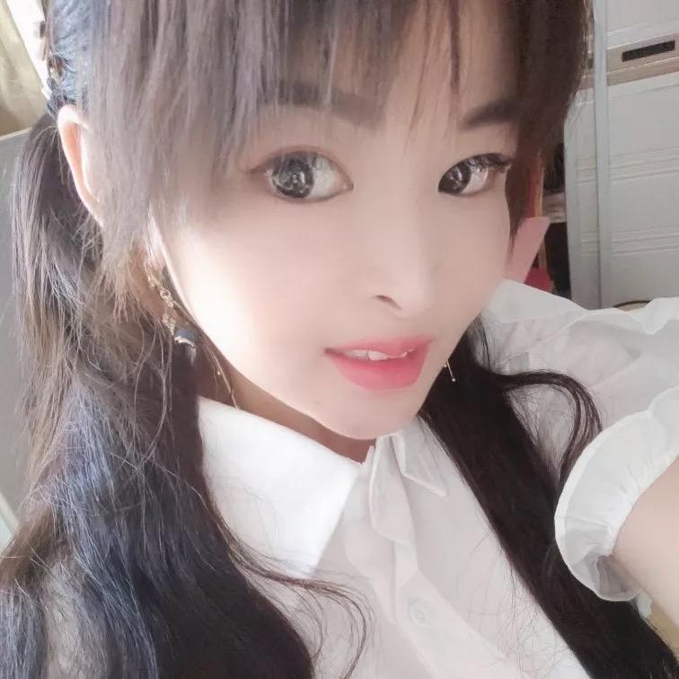 盈盈很爱吃