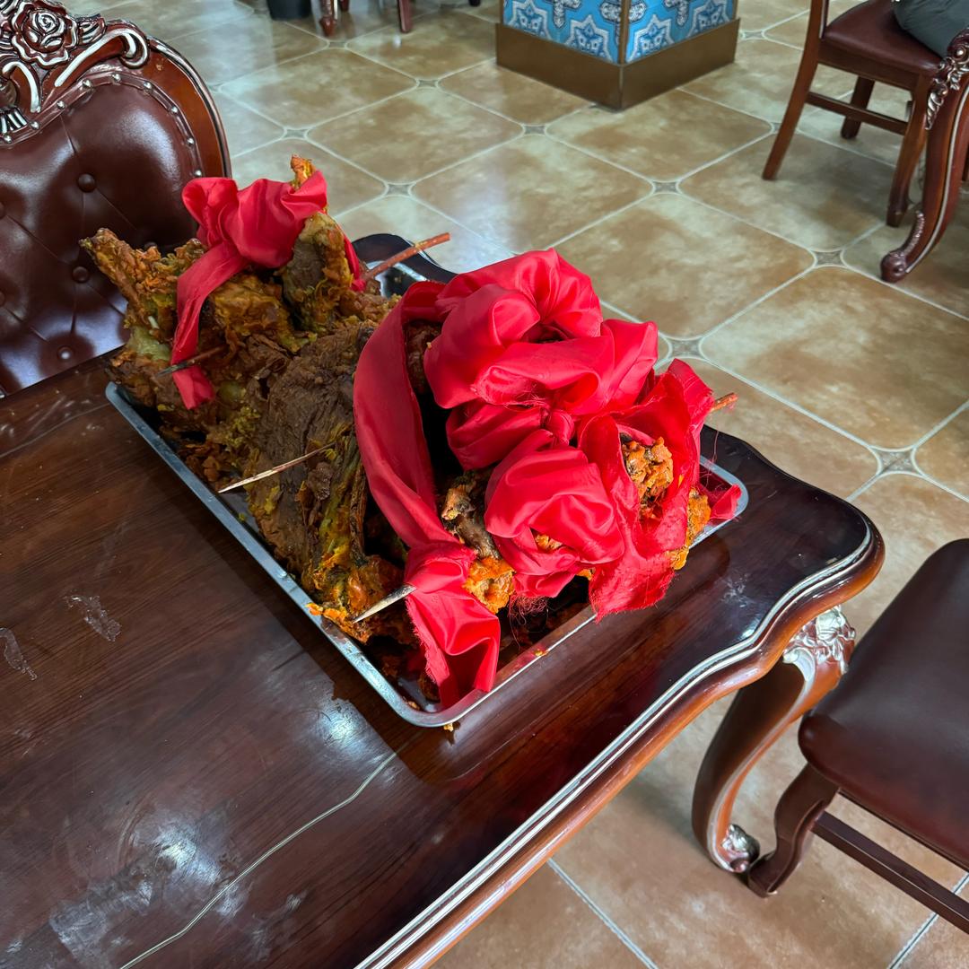 叶城杏木烤全羊店