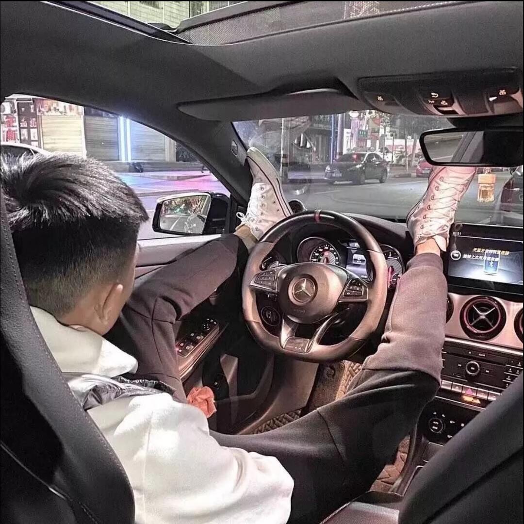 李傲阳🙇🏻‍♂️