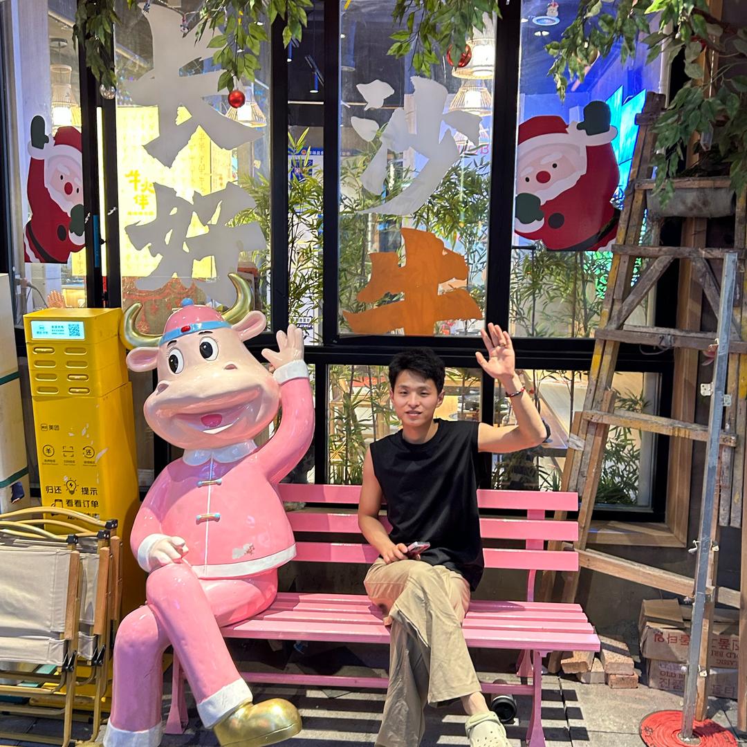 00后拉拉小伙~