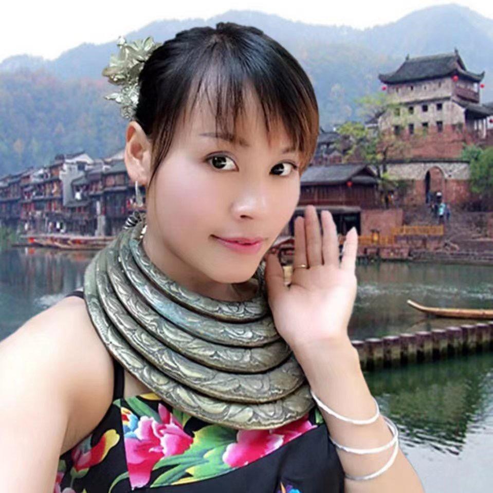 张家界旅行小芹