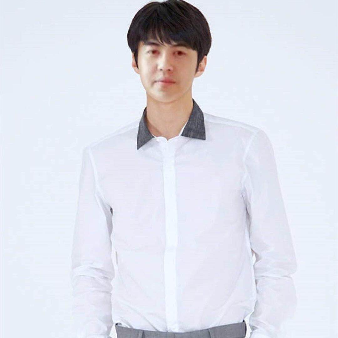 雨中 漫步〈何〉