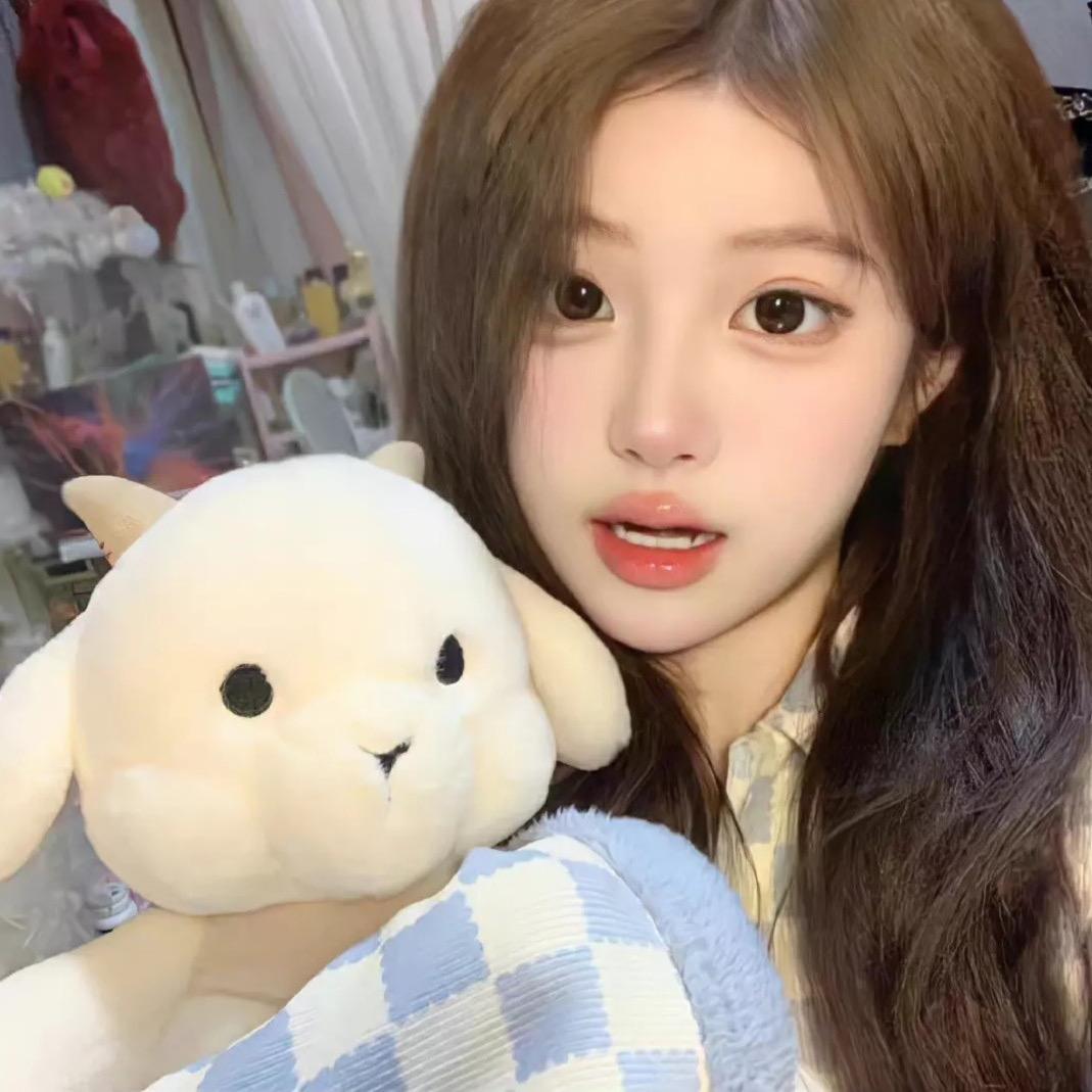 小郑睡醒了💤