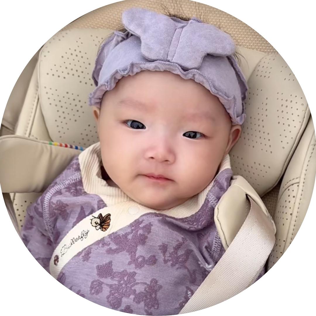 可可妹👧和妈妈👩