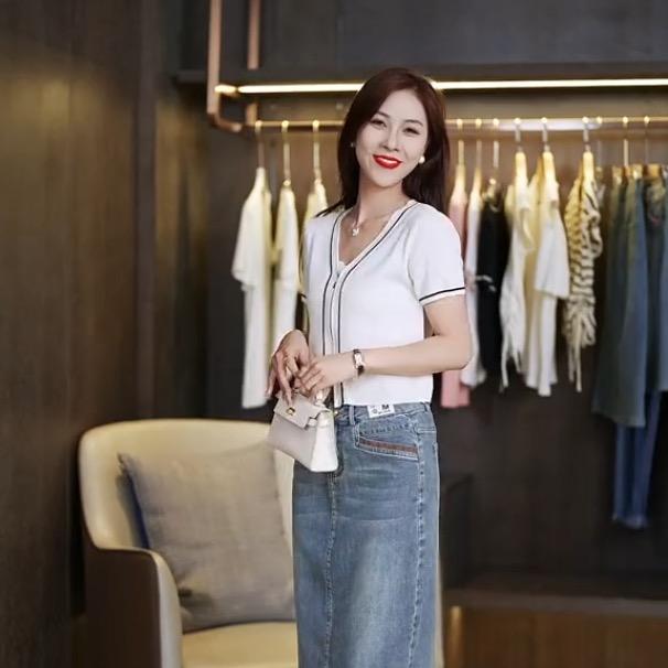 茵凡丽工厂店牛仔裙