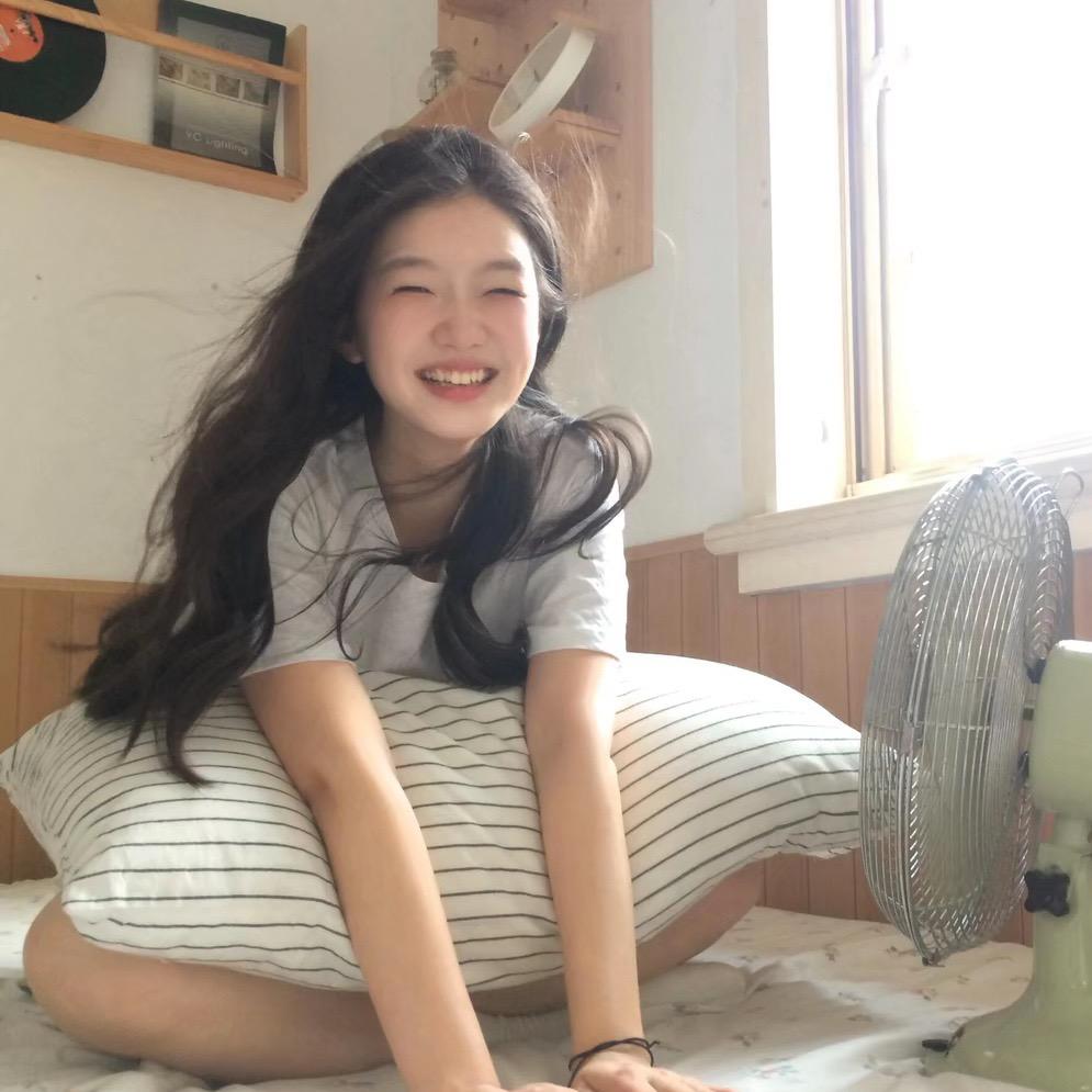 一口八个蛋挞、