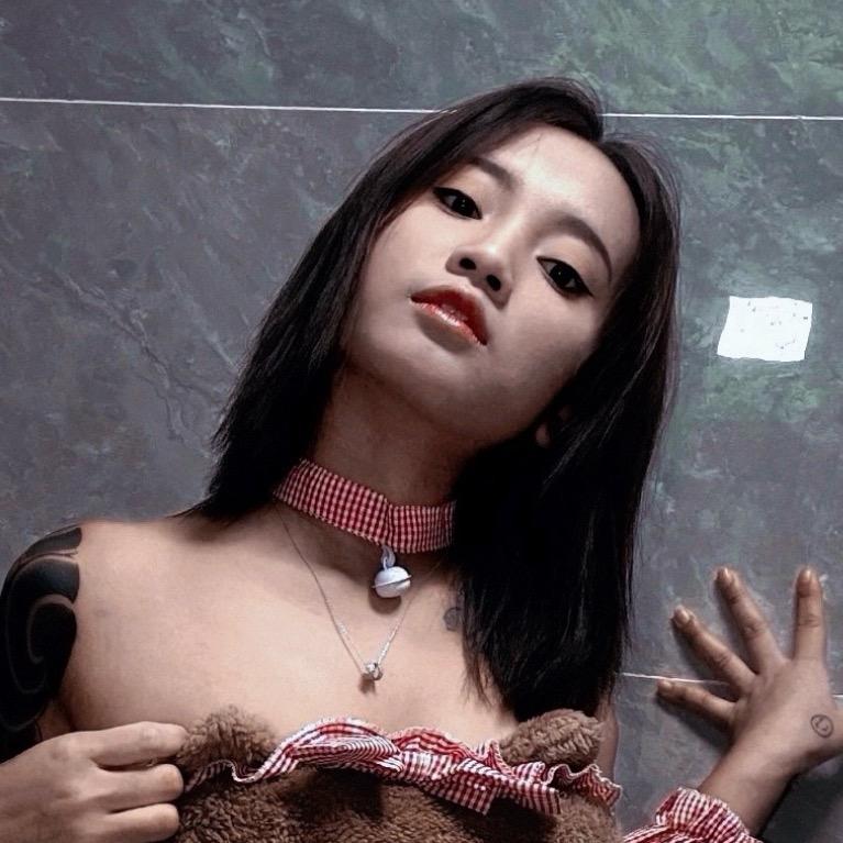 小依妖妖（大拇指21号）