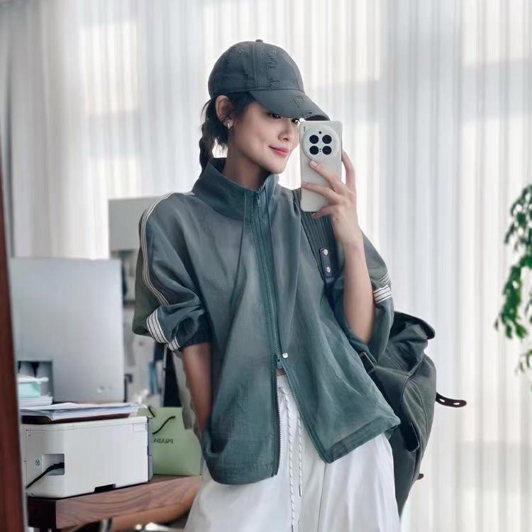 美洋新品穿搭馆-隐成