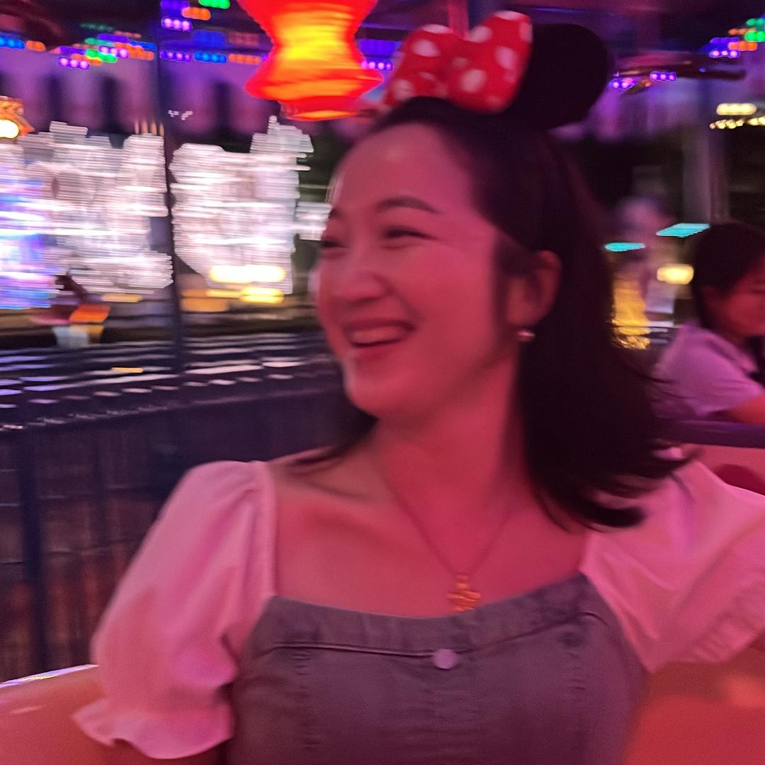 Lili.天生丽质🍬