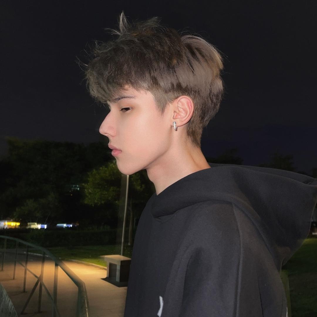 小钉的后备箱