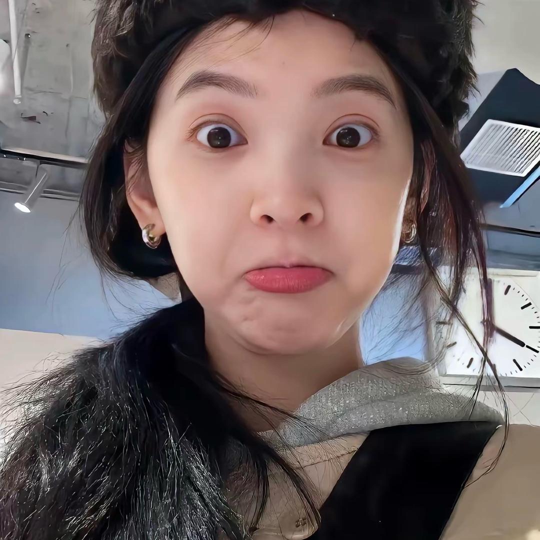 小小青蛙笑