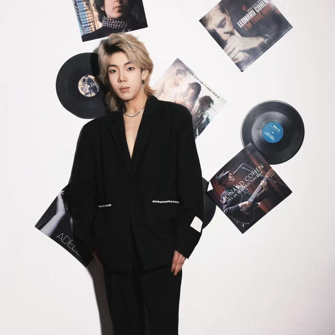 西安A.奕杰设计师