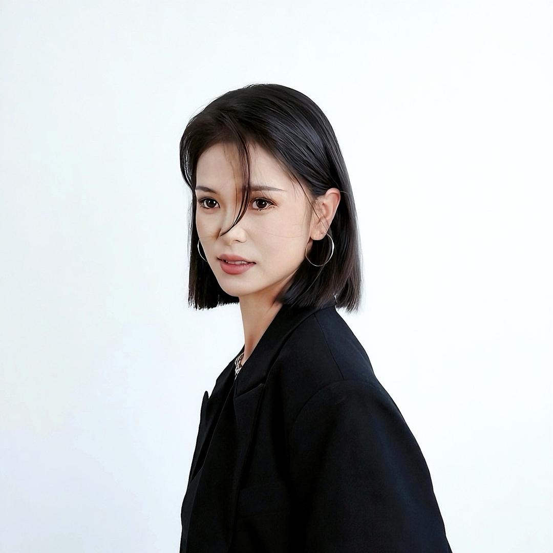 左左