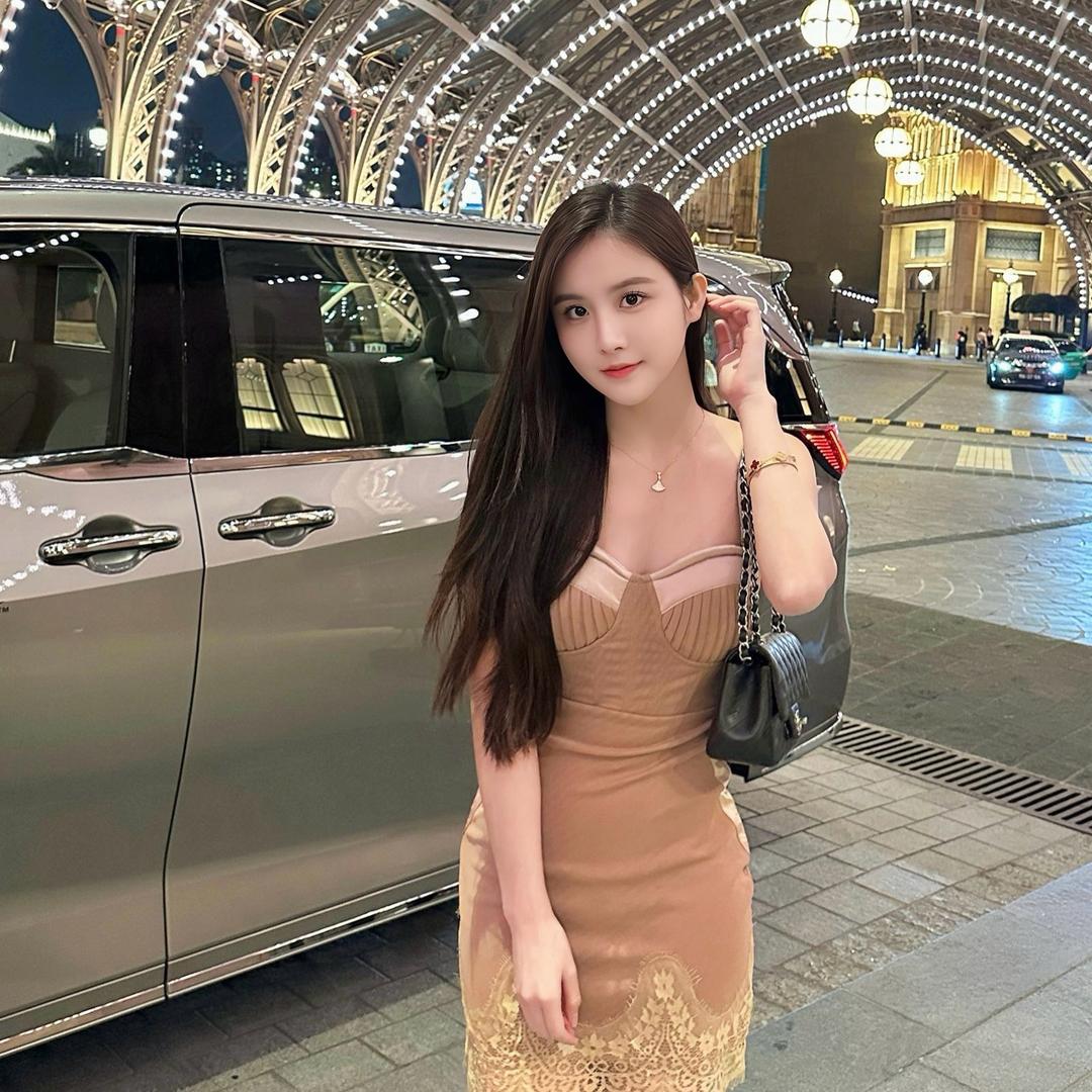 何美思
