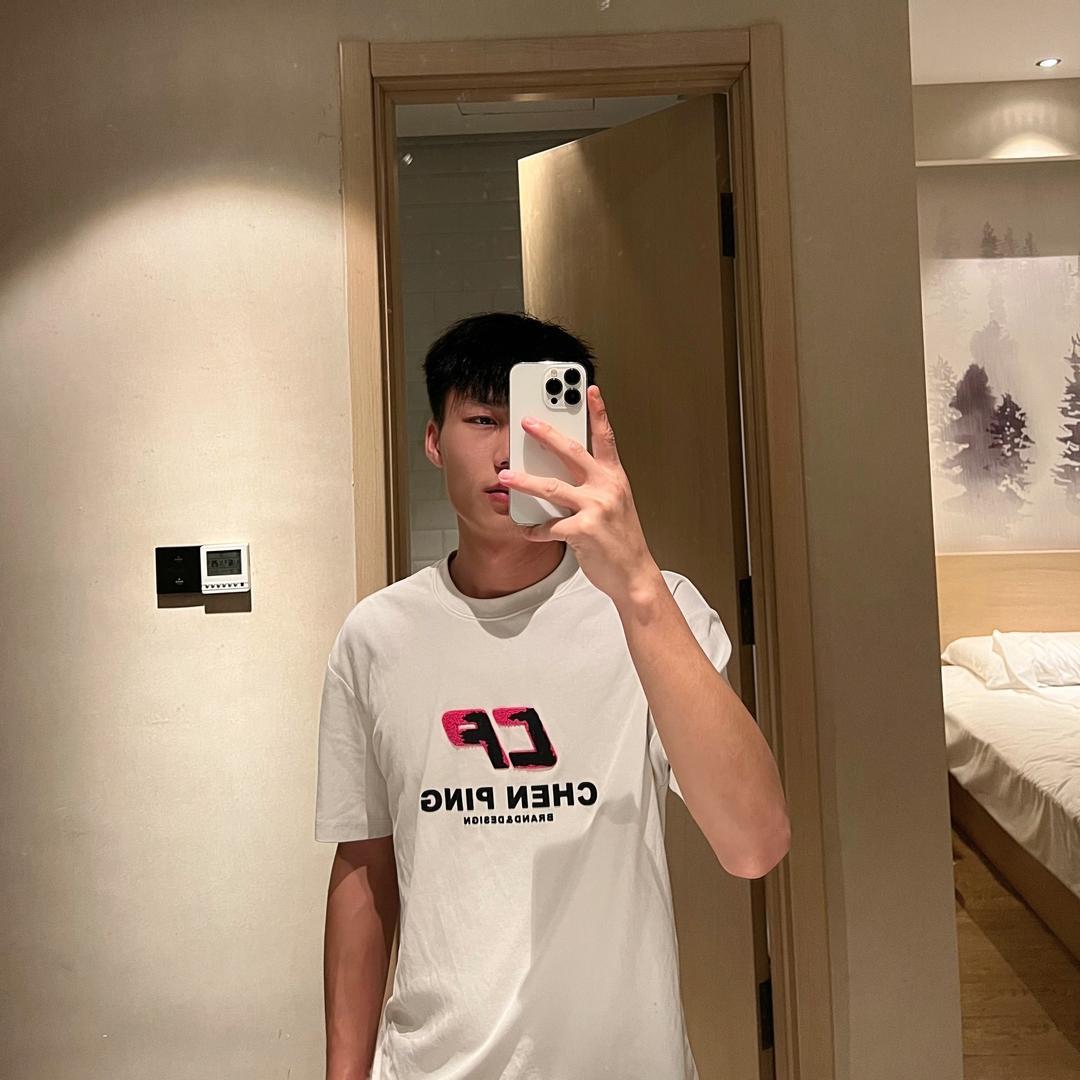 无所亻韦