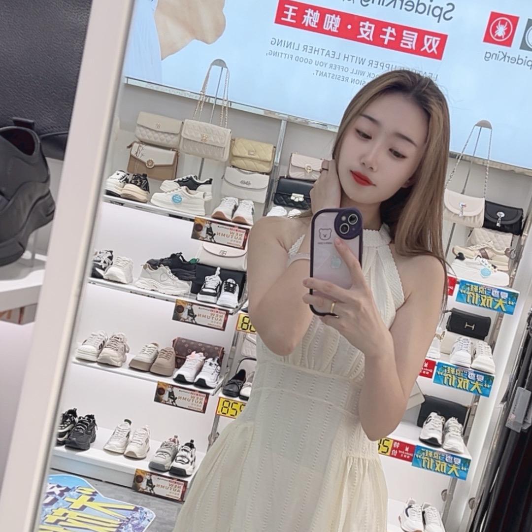 蜘蛛王娇娇 牛街店（ 拒绝连赞）