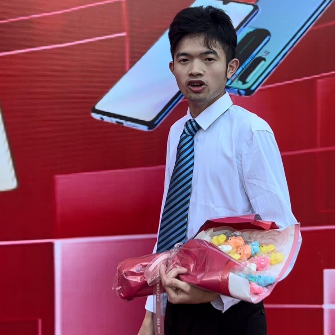 宏拓华哥