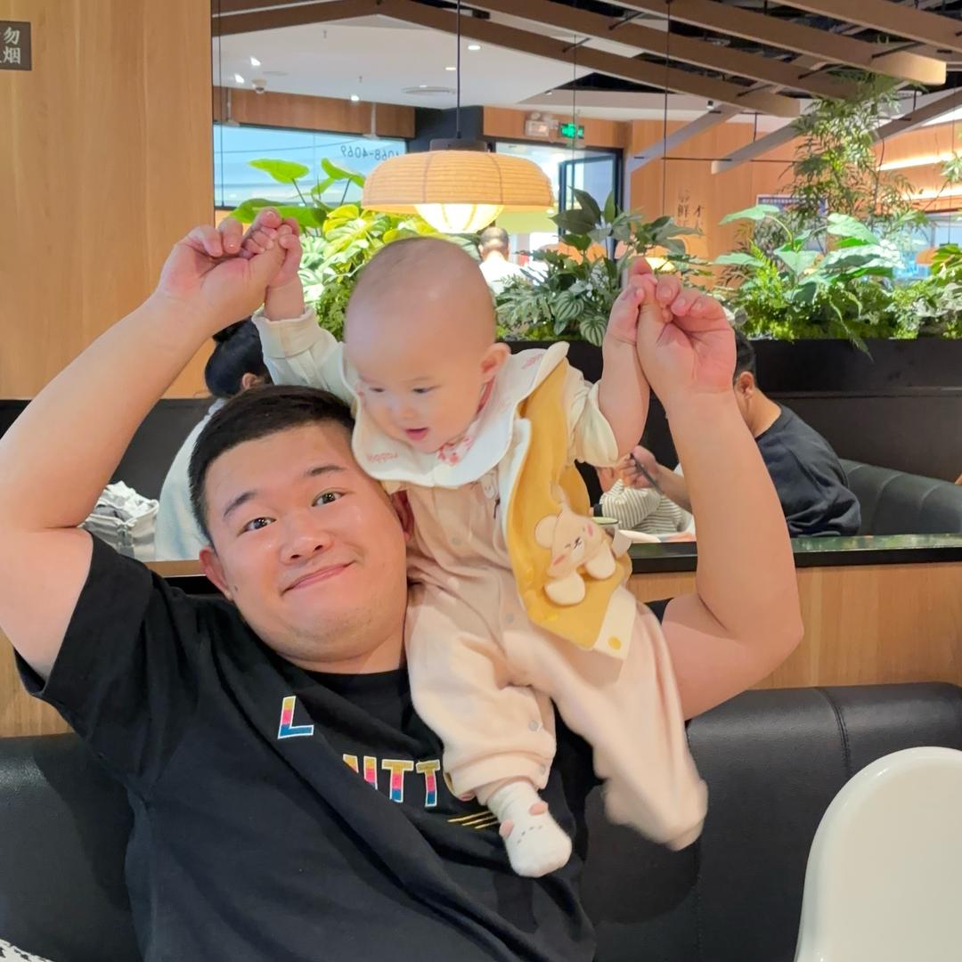 玥比爸（八月龄学步阶段）