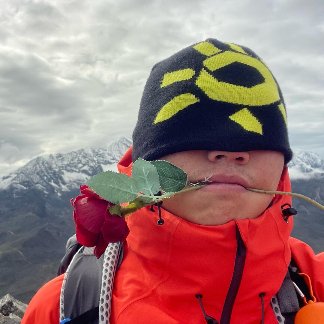 骑老奶奶过火车轨道