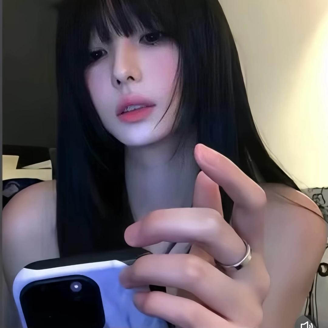 𝙊𝙣𝙡𝙮 𝙤𝙣𝙚 .