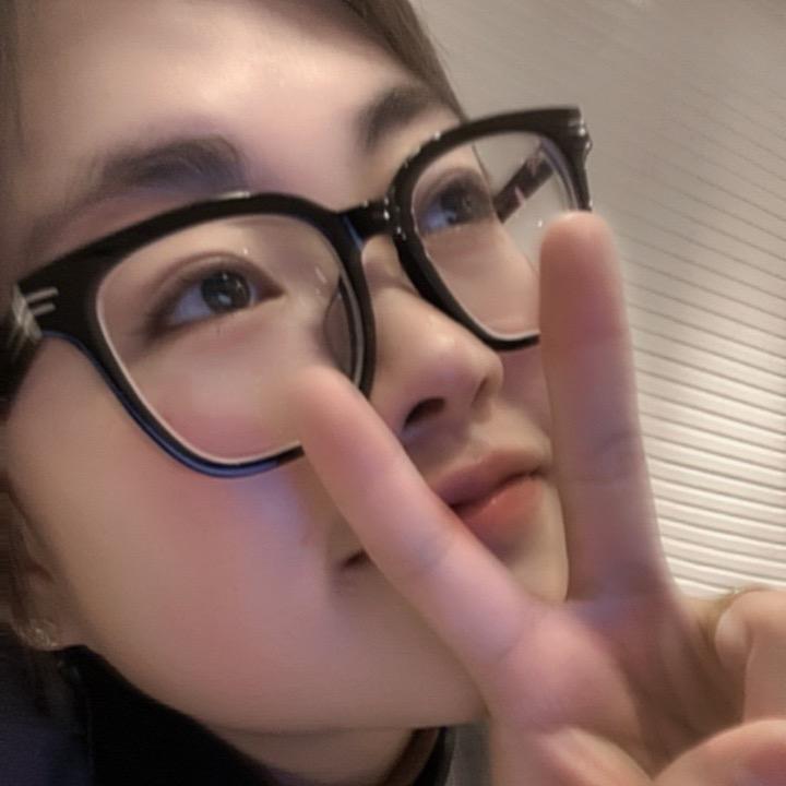 小袁不吃芹菜